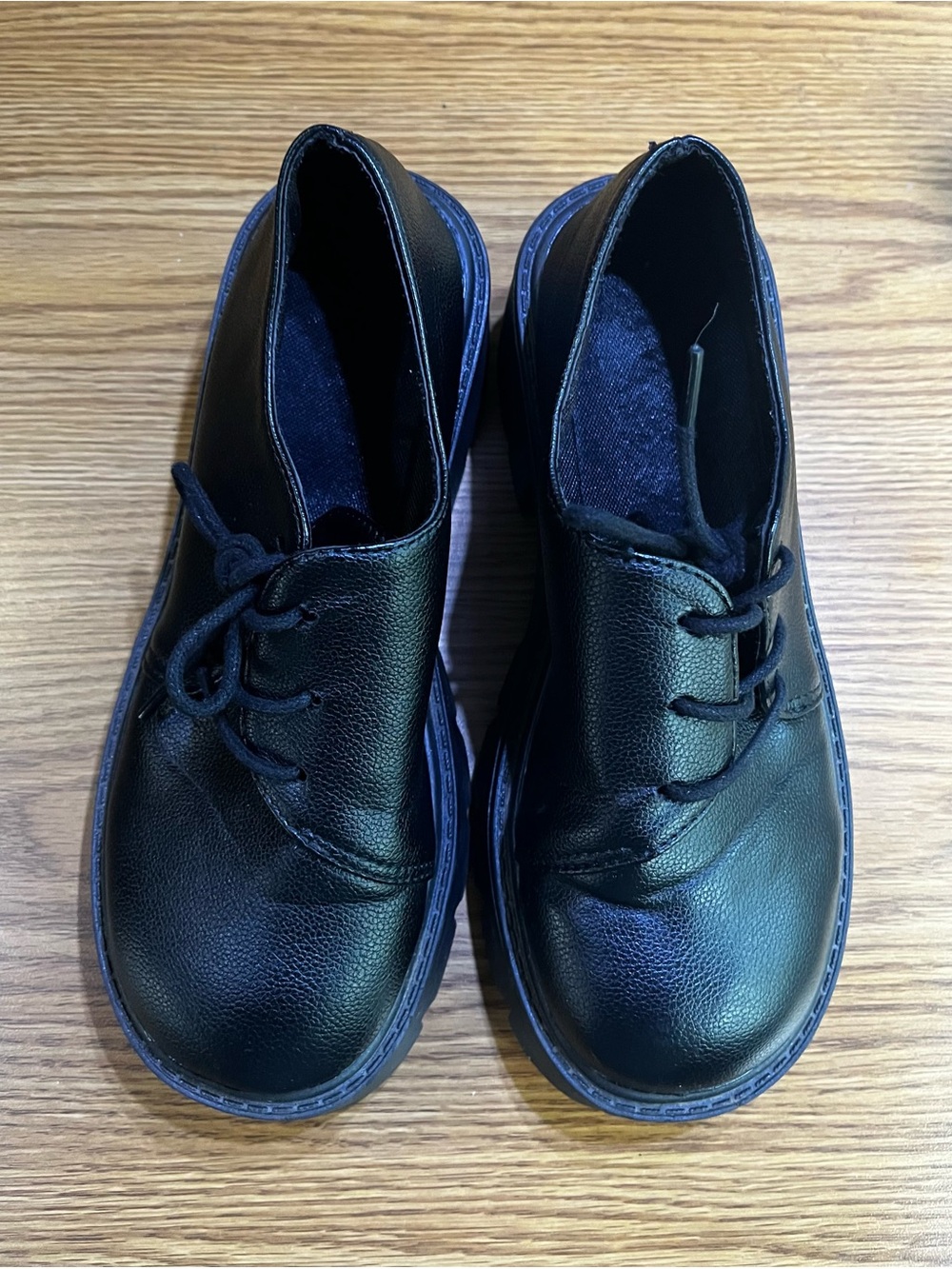 Classic Black Lace-Up Leather Platform Shoes Size 37